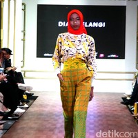 Koleksi Dian Pelangi Fall/Winter 2017. Foto: Mohammad Abduh/Wolipop