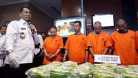 Kepala BNN Budi Waseso mengatakan Toge dan jaringannya menyelundupkan narkotika dengan modus disimpan di boks ikan.