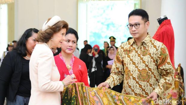 Iriana ajak Ratu Swedia lihat kerajinan khas Indonesia / 