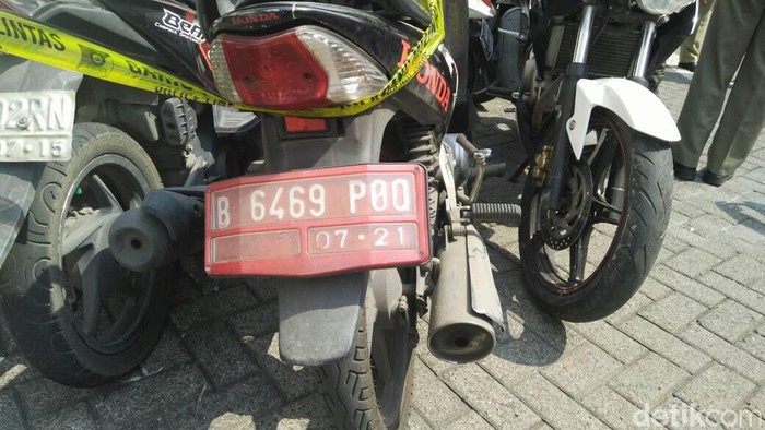 Ada Motor Pelat Merah di TKP Pesta Gay, Ini Kata Polisi