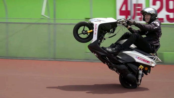 Rekor Wheelie Terjauh, Sampai 500 Kilometer