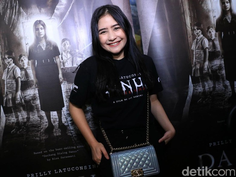 Prilly Latuconsina Terharu Ada Fans yang Tato Gambar Wajahnya