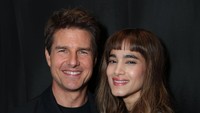 Senyum semringah Tom dan Sofia Boutella. Dok, The Mummy/Official Universal Pictures.