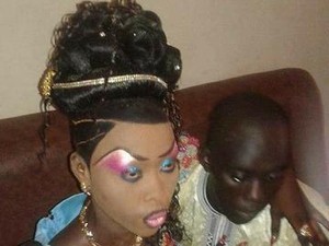 Riasan Pengantin Wanita yang Menyeramkan ini Jadi Viral