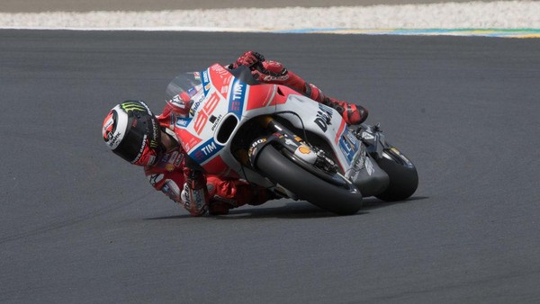 Dari 16 ke 6, Lorenzo pun Senang Dari 16 ke 6, Lorenzo pun Senang