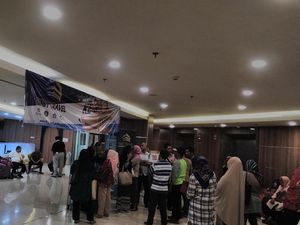 Penjelasan Lengkap OJK Soal Penghentian Operasional First Travel
