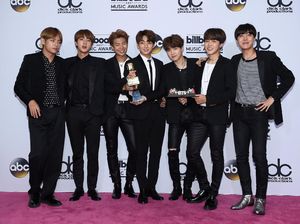 Style BTS Jadi Sorotan di Billboard Music Awards 2017