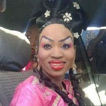 Riasan Pengantin Wanita yang Menyeramkan ini Jadi Viral