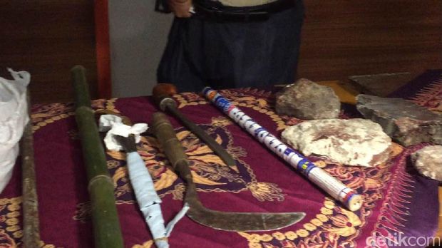 Barang bukti yang diamankan polisi