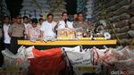 Gudang Penimbun Beras dan Gula Dibongkar