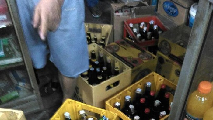 Gelar Razia Miras, Polsek Tebet Sita 112 Botol
