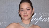 Acara yang digelar di Hotel Martinez, Paris tersebut juga dihadiri oleh Marion Cotillard. Foto: Pascal Le Segretain/Getty Images