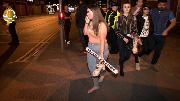 Kesaksian Horor Fans Saat Insiden Ledakan di Konser Ariana Grande