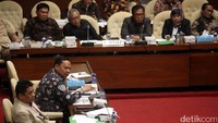 Lebih-kurang 2 jam rapat, Pansus baru menyepakati 2 dari 14 isu.