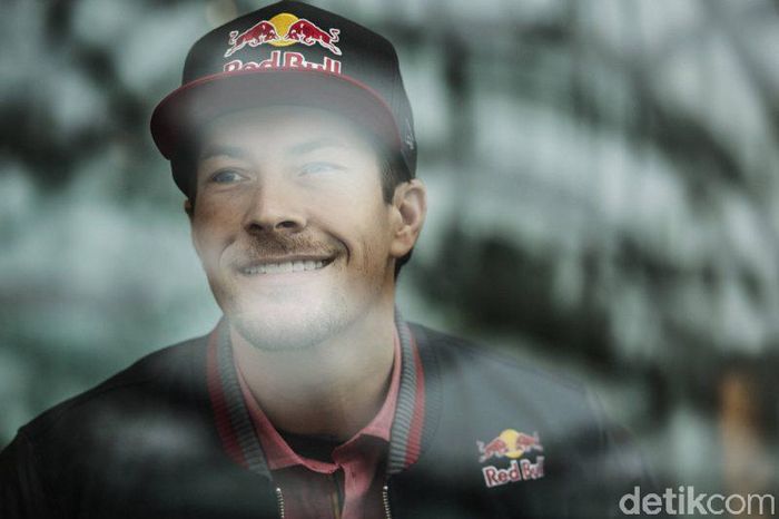 Kenangan akan Nicky Hayden saat berkunjung ke Jakarta. (Foto: Honda) Kenangan akan Nicky Hayden saat berkunjung ke Jakarta. (Foto: Honda)