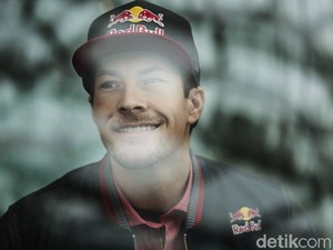 Produsen Motor Kenang Senyuman Lebar Nicky Hayden