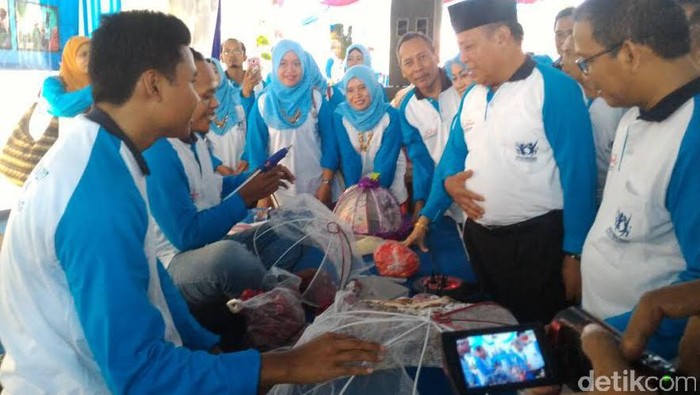 Buah Gerakan Bebas Pasung, Mantan ODGJ Lamongan Pamerkan Karyanya