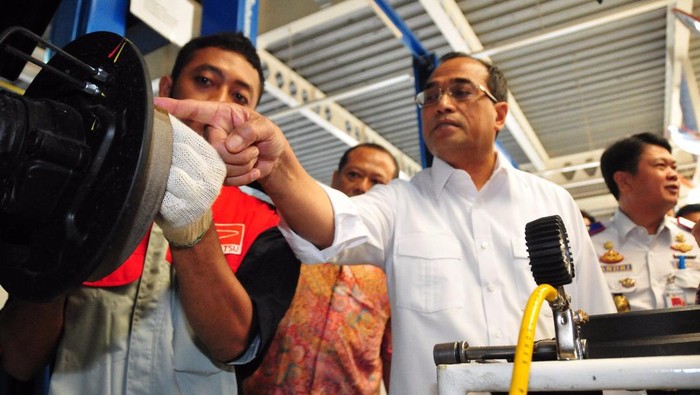 Kemenhub Kaji Uji KIR untuk Mobil Pribadi