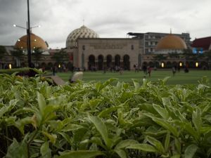 Hunting Foto di Alun-alun Bandung, Seru!