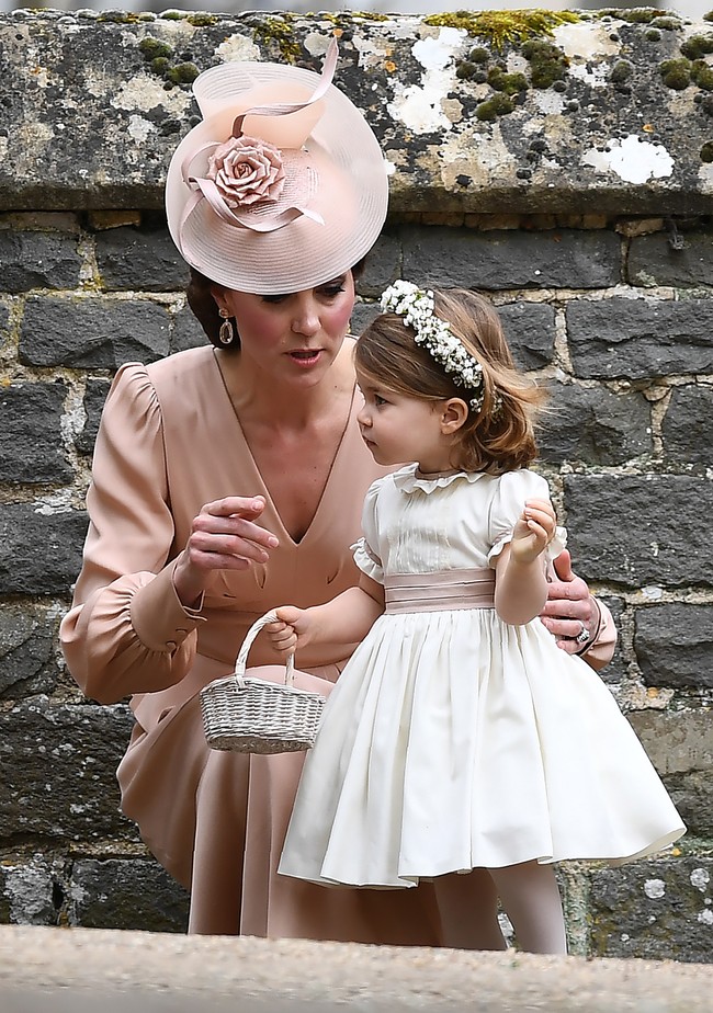 Momen manis Kate Middleton bersama Putri Charlotte. Foto: Getty Images