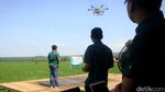 Petani Purbalingga Manfaatkan Drone untuk Proses Pemupukan