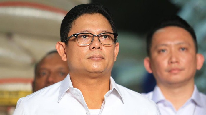 Seorang Perempuan Terlibat Pemalsuan E-Mail Presiden Jokowi