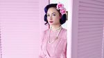 Gaya Vintage Ala Claudia Adinda