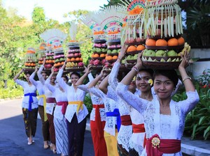 Kenali Budaya Pulau Dewata Lebih Dekat di The Trans Resort Bali