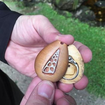 Viral, Momen Manis Pria yang Lamar Kekasih dengan Cincin Tersembunyi