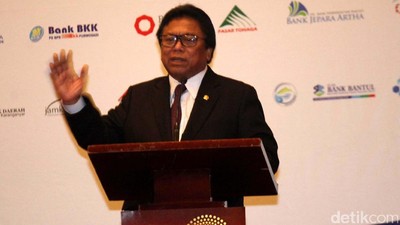 OSO Hadiri Penghargaan Top BUMD
