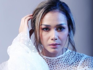 Adinia Wirasti Sosok Pekerja Keras dan Detail di Mata Sang Manajer
