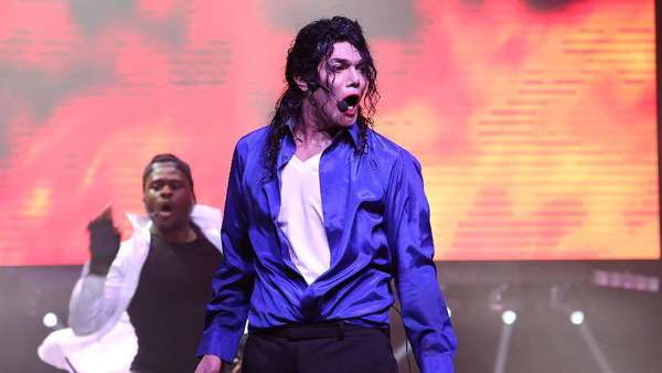 Sosok Michael Jackson Bangkit Sosok Michael Jackson Bangkit