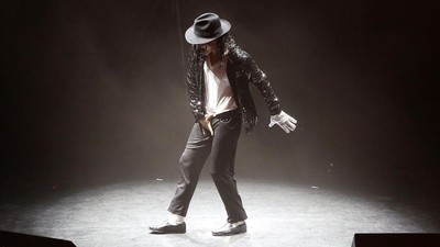 Sosok Michael Jackson Bangkit