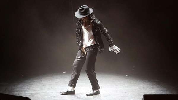 Sosok Michael Jackson Bangkit Sosok Michael Jackson Bangkit