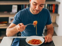 Makan Pelan-pelan, Cara Murah dan Mudah Cegah Obesitas