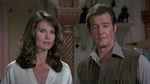 Para Wanita Cantik di Sekeliling Roger Moore dalam James Bond