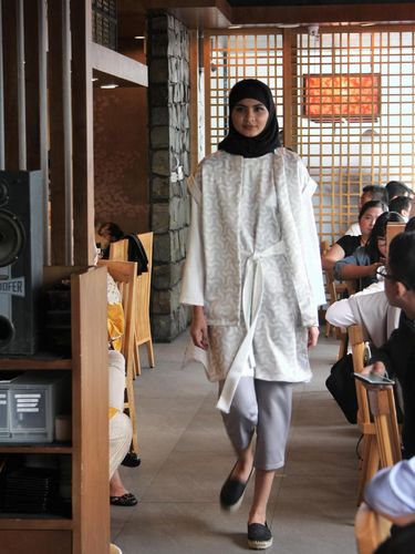 Restu Anggraini Rilis Baju Muslim Bersama (X) S.M.L Untuk Koleksi Ramadan