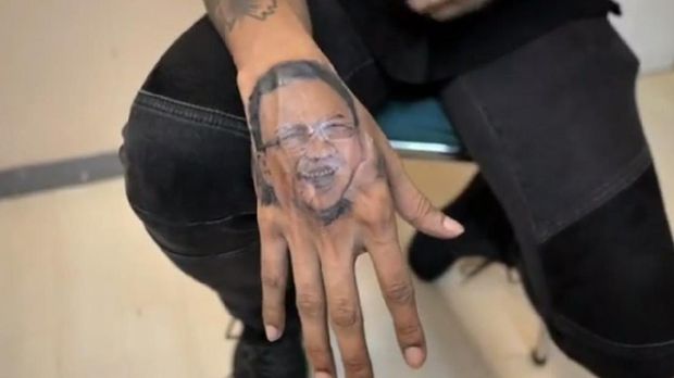 Tato Ahok di Tangan Young Lex