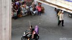 PKL Padati Kolong Flyover Kebayoran Lama