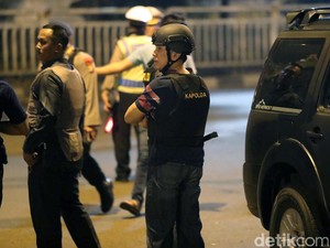 Lokasi Bom Kampung Melayu Masih Ramai, Polisi Imbau Warga Pulang