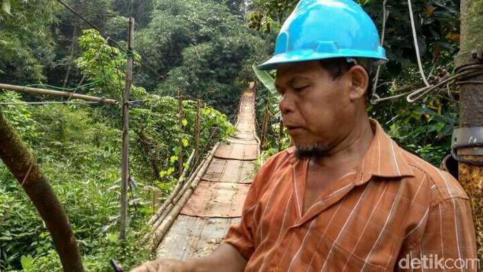 Warga Harap Pemerintah Segera Benahi Jembatan Gantung di Jagakarsa