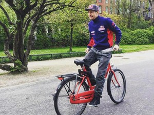 Nicky Hayden dan Sepeda-sepeda yang Dikayuh Rider MotoGP