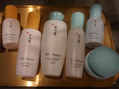 Pengalaman Mencoba Spa Wajah di Toko Kecantikan Mewah Pengalaman Mencoba Spa Wajah di Toko Kecantikan Mewah