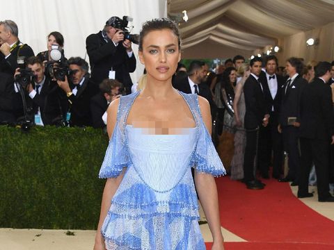 Irina Shayk Masih Menggunakan Bra yang Dibeli 10 Tahun Lalu 
