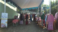 Bazaar yang diadakan ibu-ibu komplek perumahan The Green Hill, Pondok Rajeg, termasuk paket sembako murah, untuk menyambut datangnya bulan suci ramadan. (Foto: istimewa)