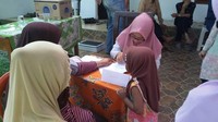 Ada juga kegiatan cek kesehatan dan pengobatan gratis lho. (Foto: istimewa)