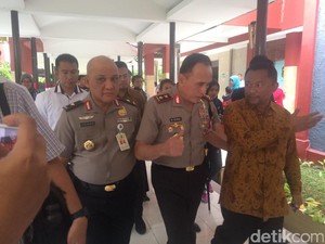 Kapolda Metro Jaya Sambangi RS Polri
