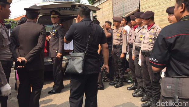 Jenazah Bripda Imam Korban Bom Kampung Melayu Dibawa ke Klaten