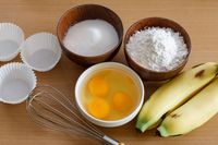 Bahan-bahan yang bisa digunakan untuk membuat brownies pisang.