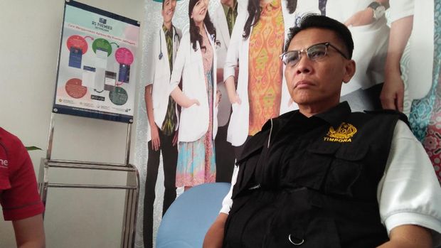 Ayah Bripda Yogi mengatakan anaknya mengalami luka di bagian mata, kaki dan tangan.